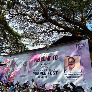 Purple Fest Goa moment 1