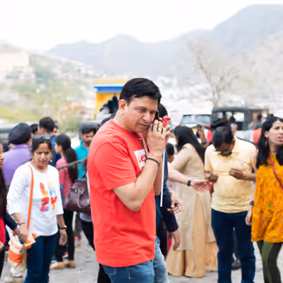 Access the Colour, tactile and Cultural Jaipur